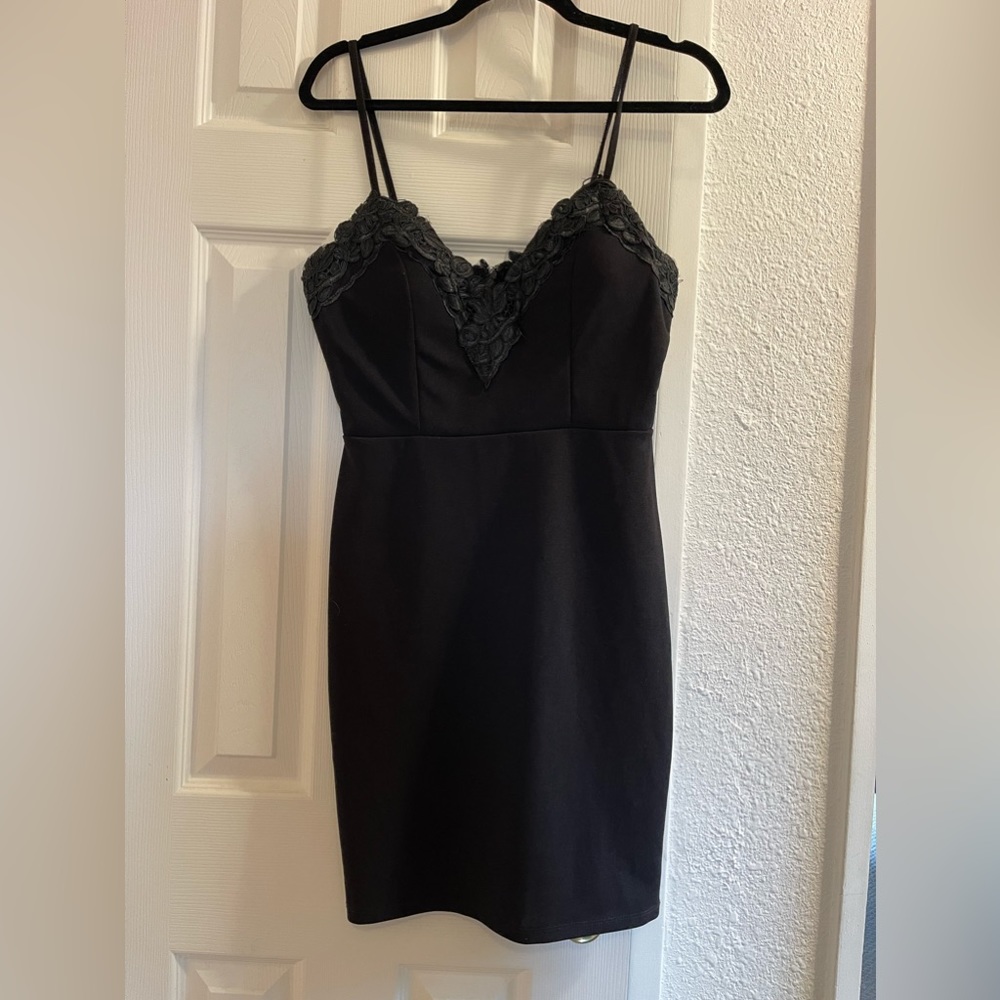 Haute Monde Embroidered Black Slip Dress | Women’s Size M